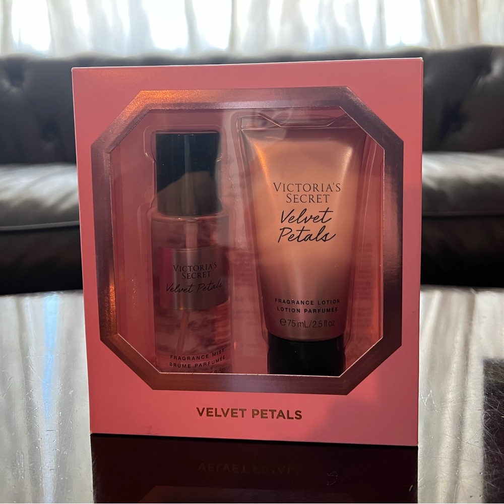 Victoria's Secret Velvet Petals Gift Set